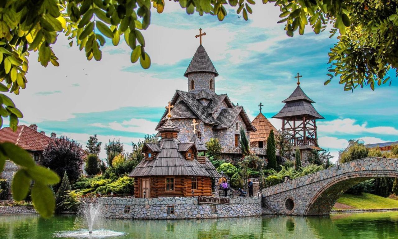 Ethno Village Stanisici Bijeljina Exteriör bild